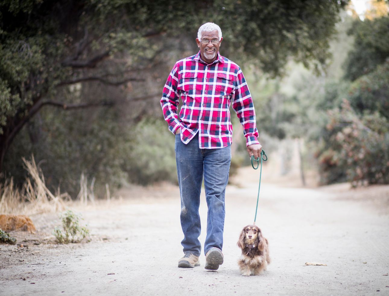 A importância da caminhada para os idosos/Fonte Canva